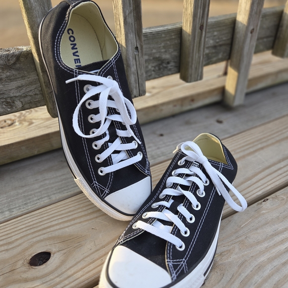 Men's Lowtop Converse Black and White Size 8.5 - Picture 13 of 13